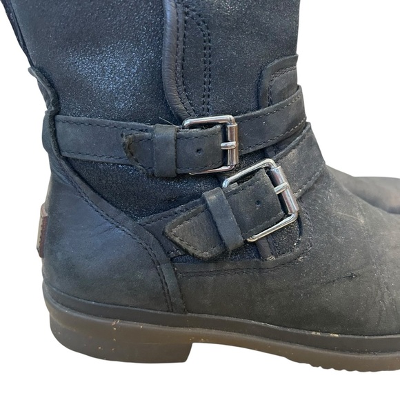UGG Australia Simmens Black Leather Waterproof Boots Size 7 - Picture 3 of 6